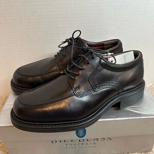Bill Blass Black Leather Oxfords, Italy, size 8D, New in Box